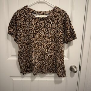 Wishing Waves Women's Leopard Print Shirt Size‎ XL Elastic Short Sleeve